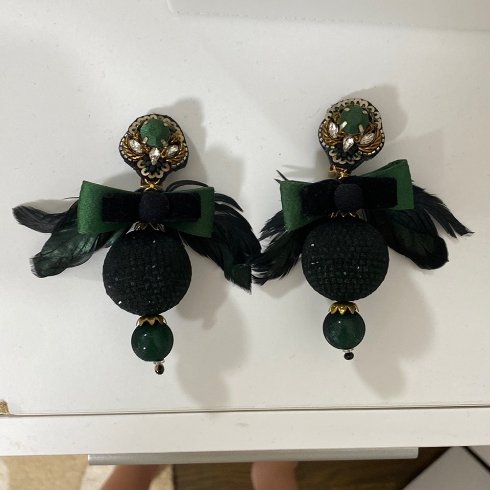 Beautiful Ranjana Khan Earrings!